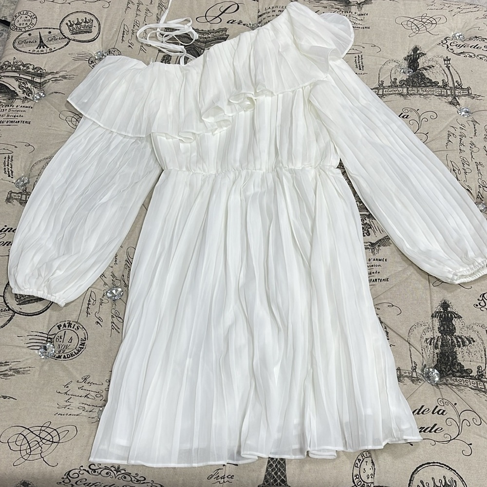 ENDLESS ROSE Pleated One Shoulder Dress - Picture 10 of 11